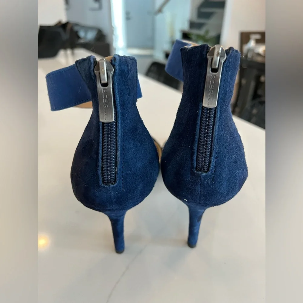 Tri-Colored BCBG shoes - Picture 5 of 5